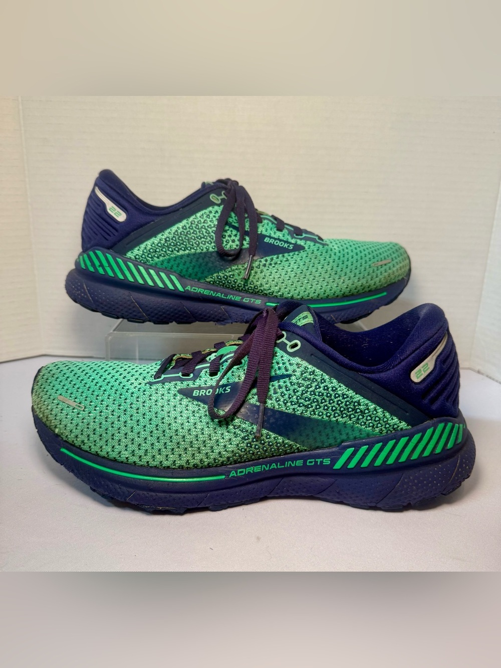 Brooks Adrenaline GTS 22 Shoes Mens Size 9 Green Running Sneakers 1103661D362